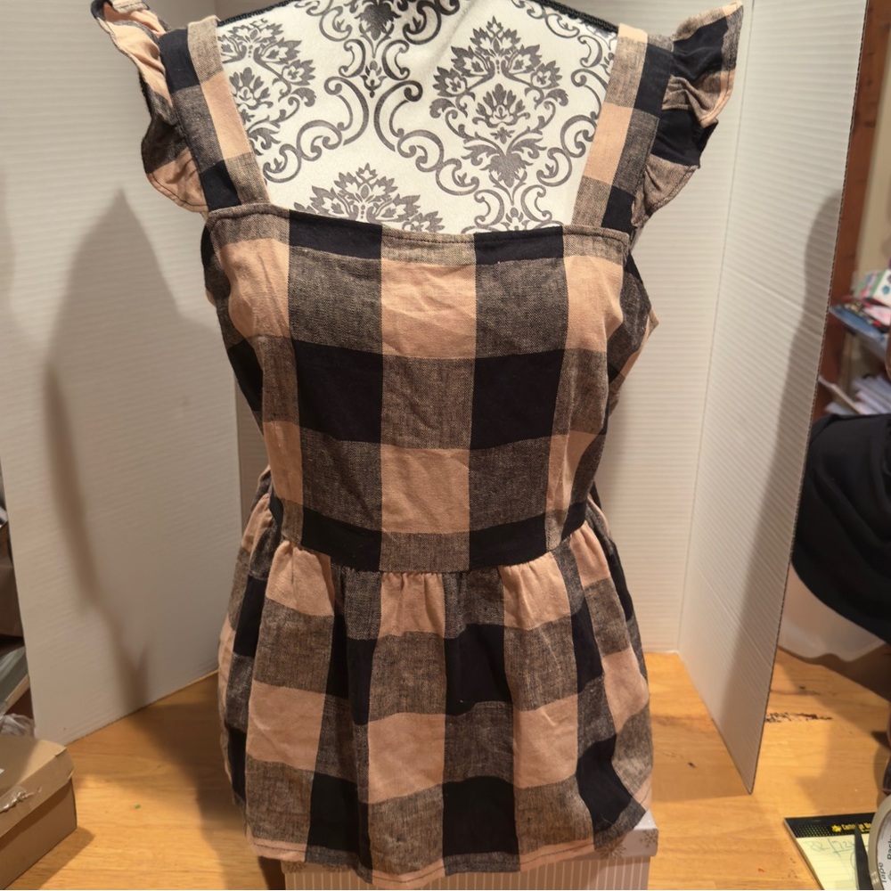 Who‎ What Wear Black and Tan Checkered Blouse M